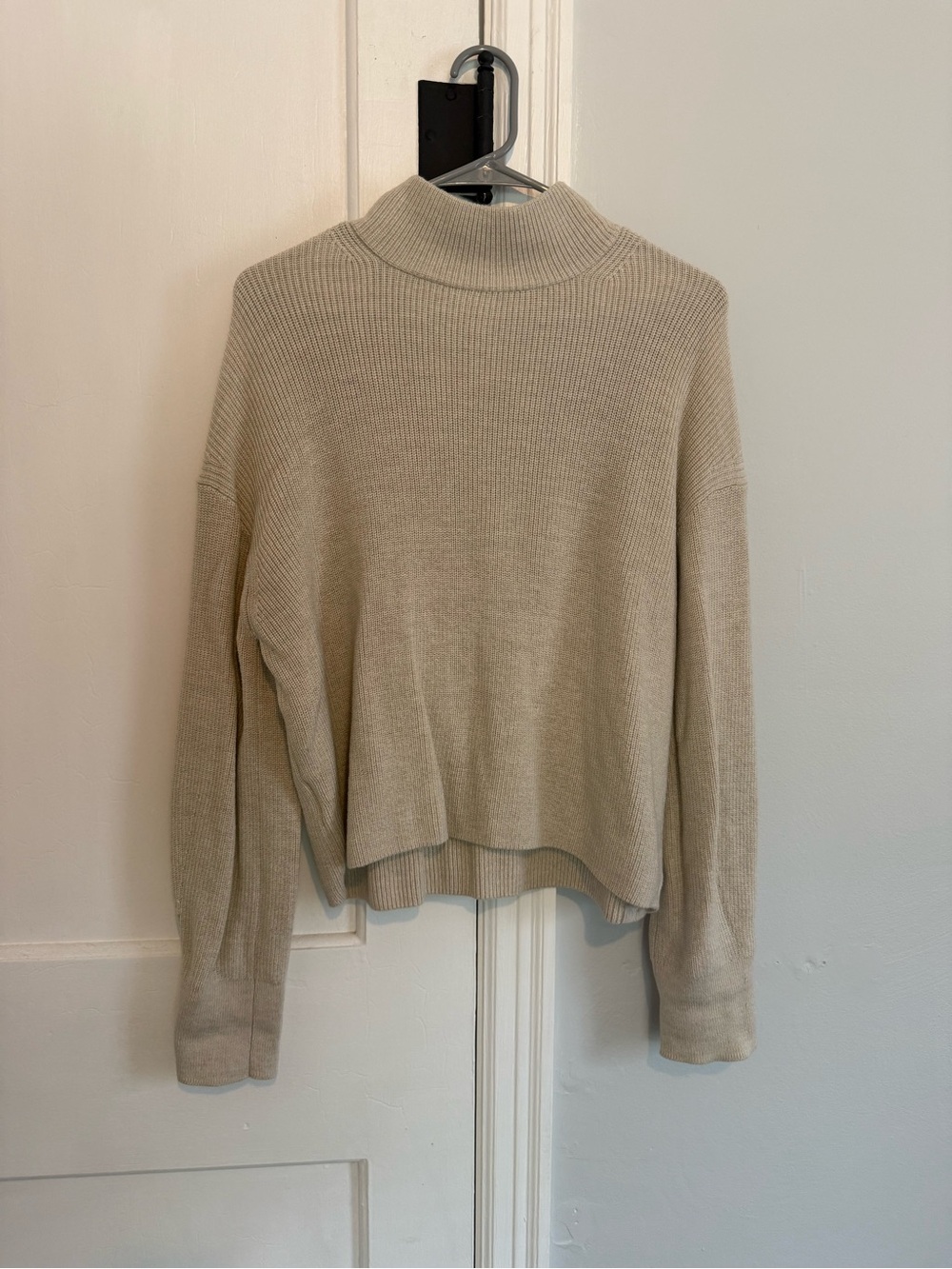 Lululemon Women's Cream Ribbed Mock Neck Sweater